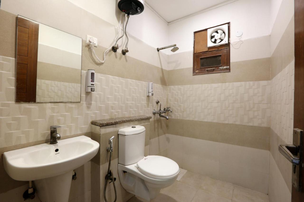 Hotel Ginger Palace - Corporate Hotel Noida Sector 62 מראה חיצוני תמונה