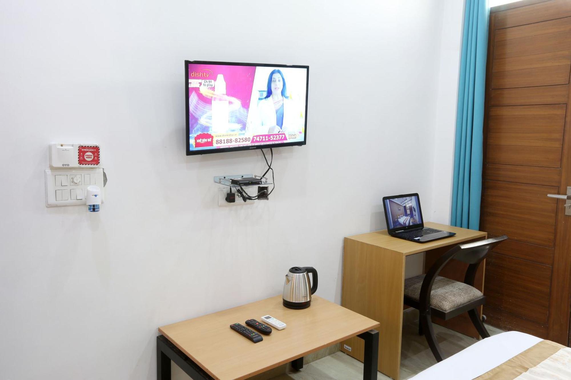 Hotel Ginger Palace - Corporate Hotel Noida Sector 62 מראה חיצוני תמונה