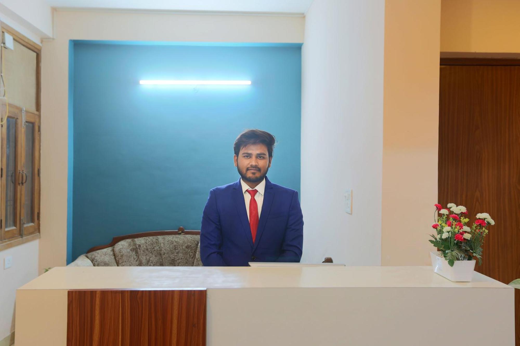 Hotel Ginger Palace - Corporate Hotel Noida Sector 62 מראה חיצוני תמונה