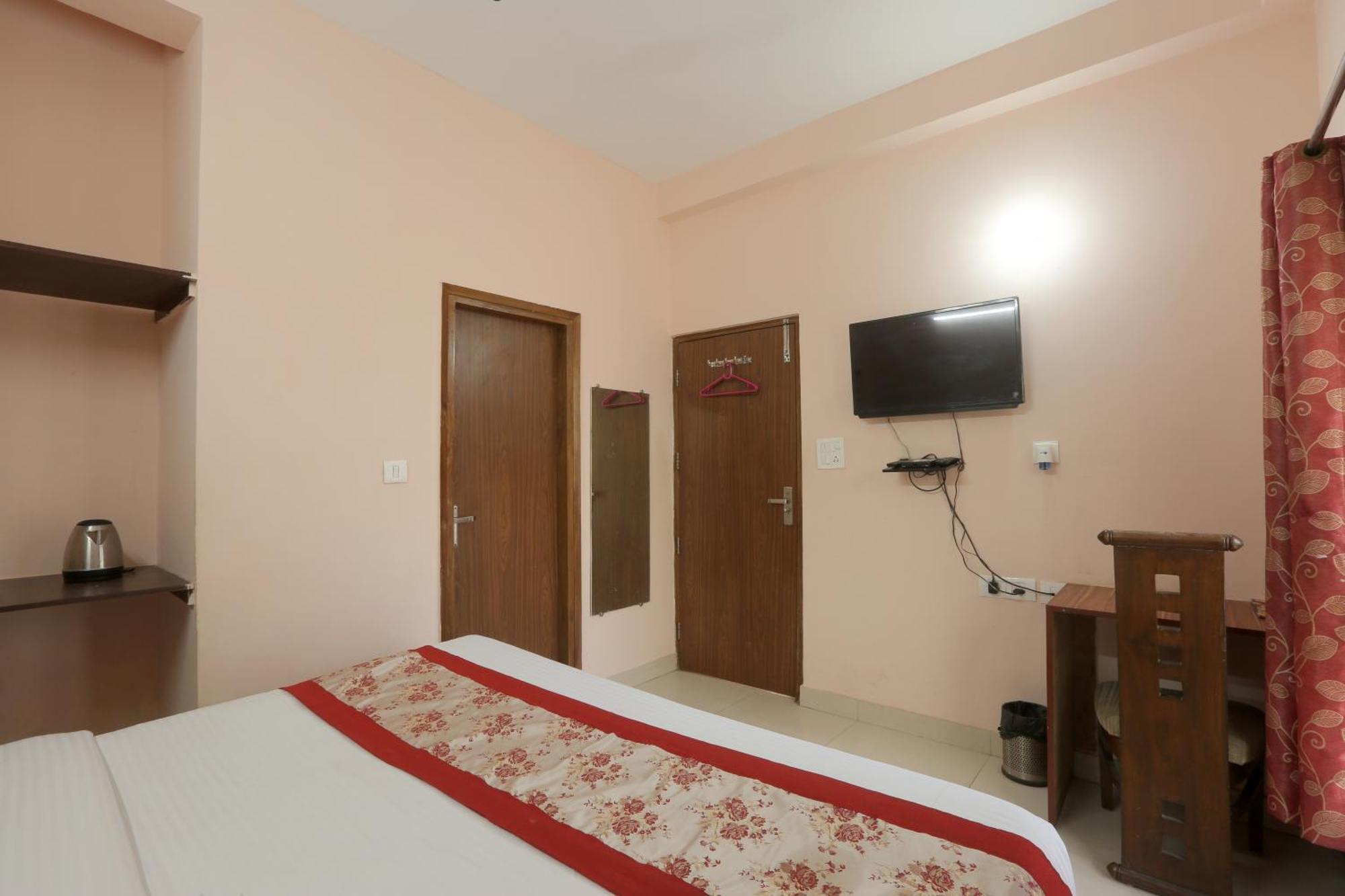 Hotel Ginger Palace - Corporate Hotel Noida Sector 62 מראה חיצוני תמונה